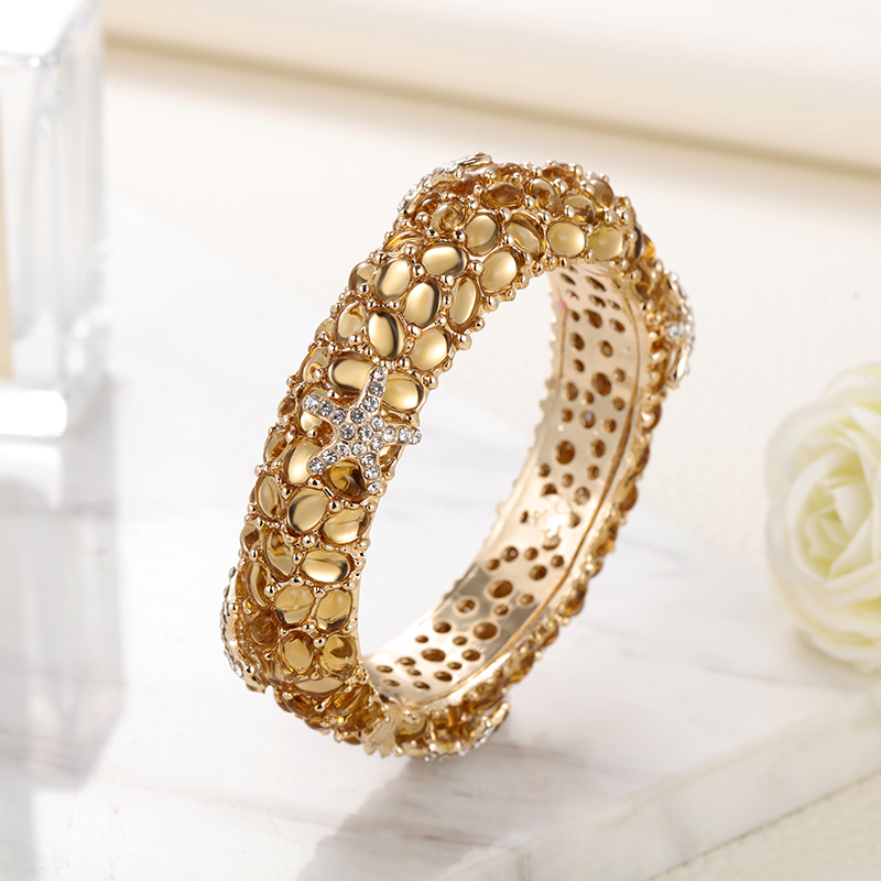 Sally's Paradise Christmas gif - Paradise Jewelry & Watches Dolphin Mall 评论和价格