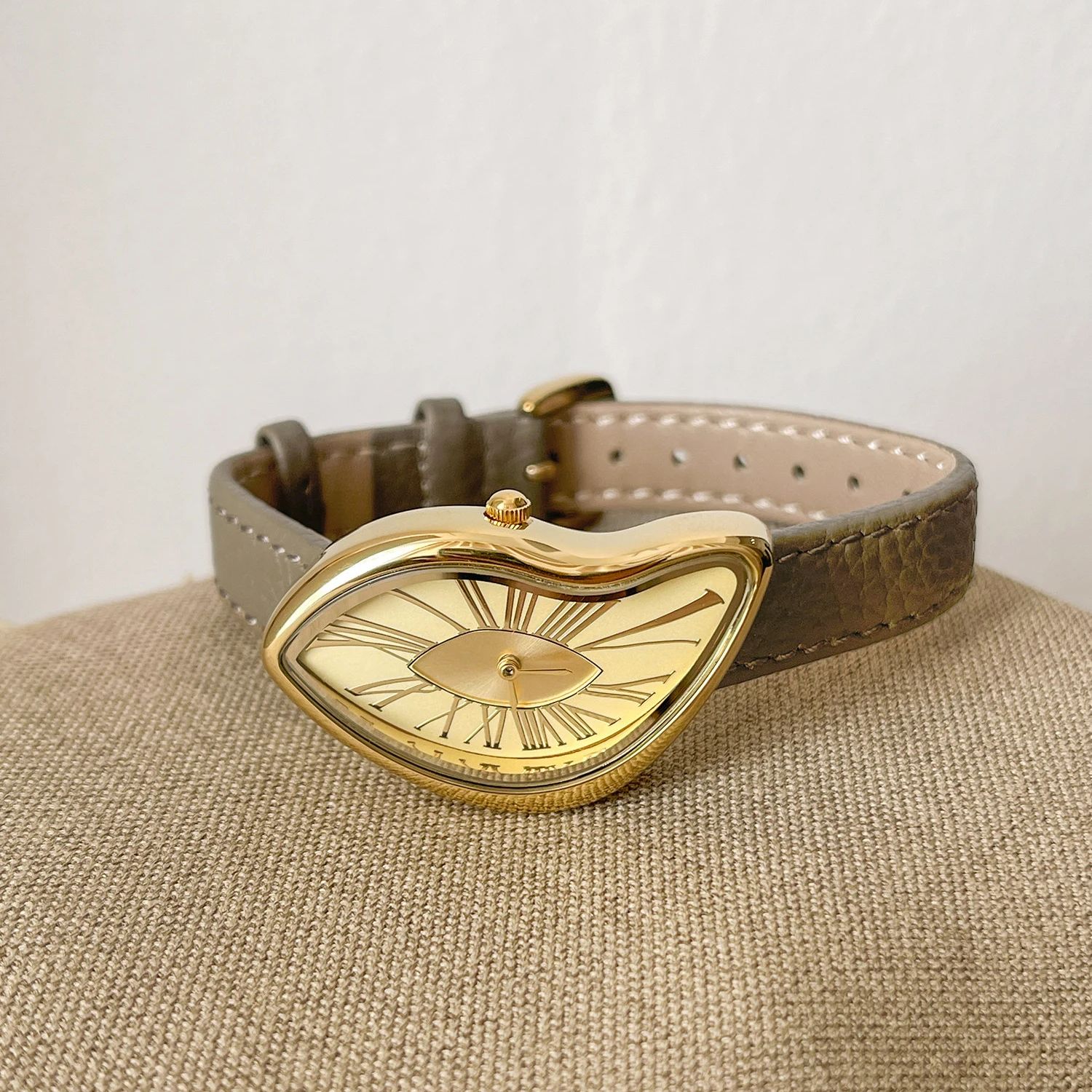 High end Retro Creative Watch  - High Jewelry Watches 评论和价格